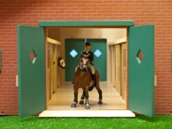 Kids-Globe Paardenstal Met 7 Boxen Kidsglobe -Speelactief Winkel paardenstal kidsglobe 610595 1 1